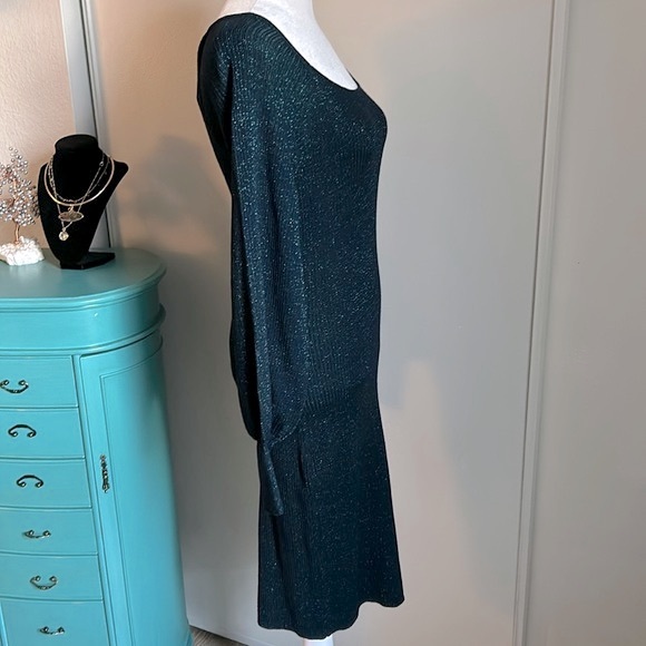 New Nine West Women’s Balloon Sleeve Deep Metallic Green Midi Sweater Dress - Picture 4 of 8